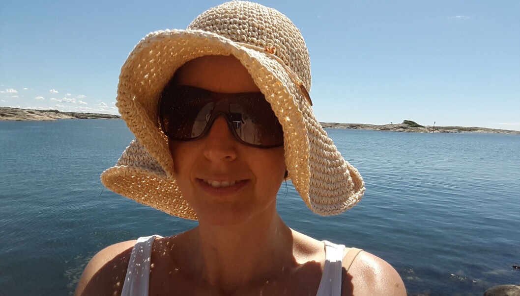 Irene Finstad Lyster er ute med sin debutroman Vinterspire, der handlingen foregår på Hvaler. Her er Irene ved Utgårdskilen. Irene Finstad Lyster er ute med sin debutroman Vinterspire, der handlingen foregår på Hvaler. Her er Irene ved Utgårdskilen.