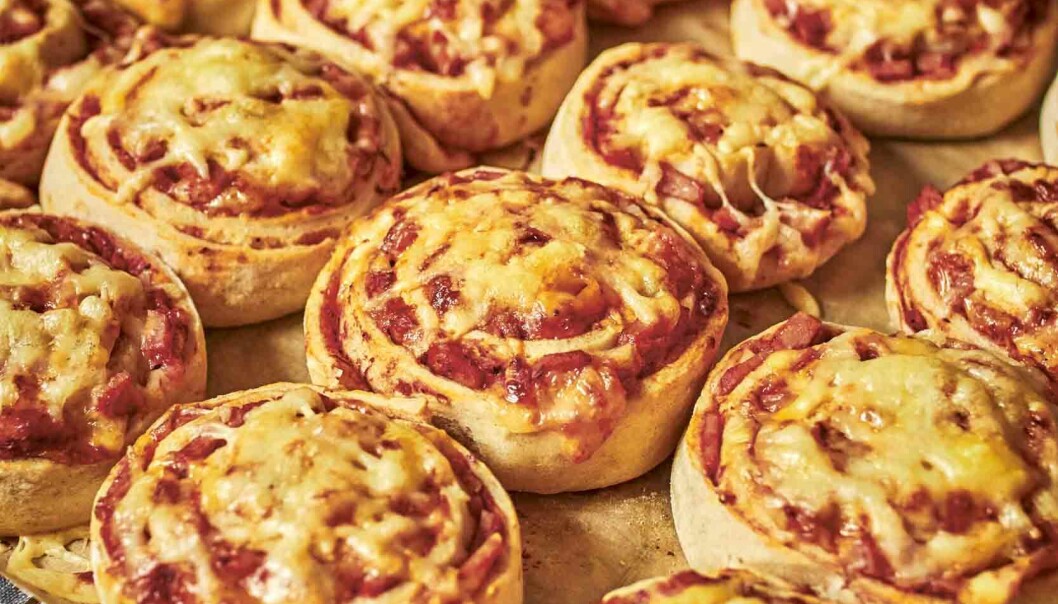 Deilige pizzasnurrer med mye fyll er en garantert suksess, mener TikTok-August. Deilige pizzasnurrer med mye fyll er en garantert suksess, mener TikTok-August.