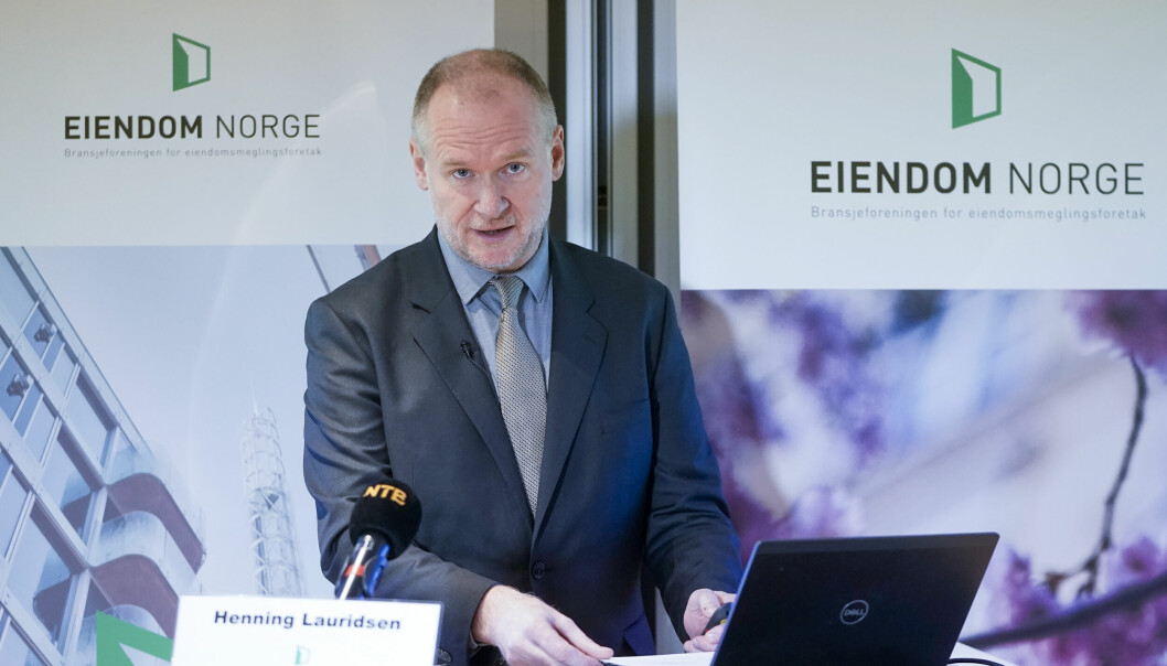 Administrerende direktør, Henning Lauridsen i Eiendom Norge la fram til som viste fall i boligprisene i årets siste måned i fjor. Foto: Terje Pedersen / NTB