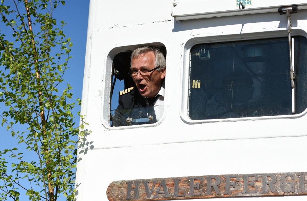 Kaptein Peter Parmer med førte skuta med stødig hånd 17. mai. Kaptein Peter Parmer med førte skuta med stødig hånd 17. mai.