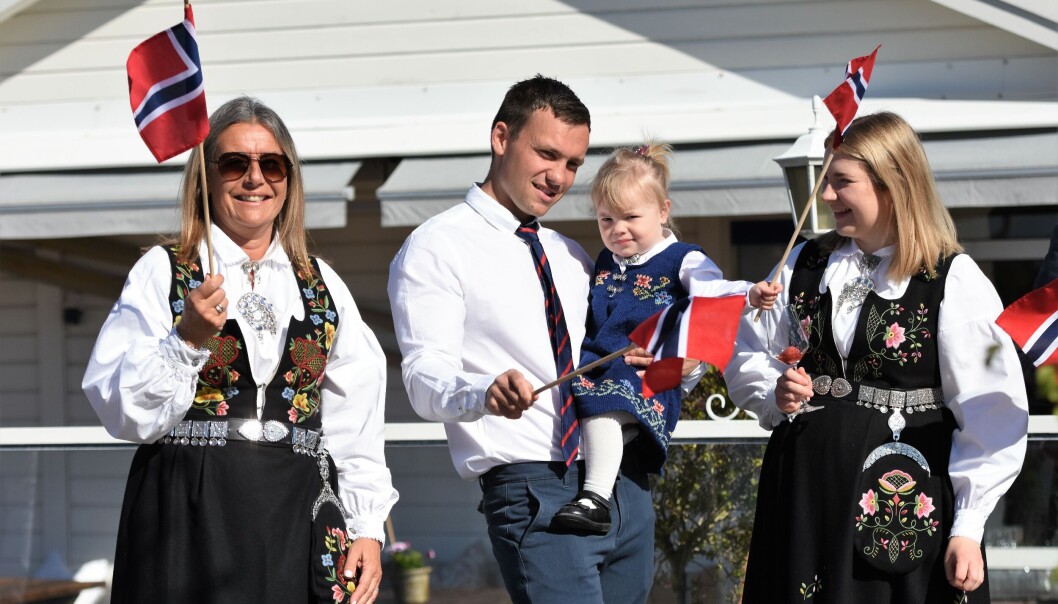 Stas med korps- og fergebesøk på Herføl Stas med korps- og fergebesøk på Herføl