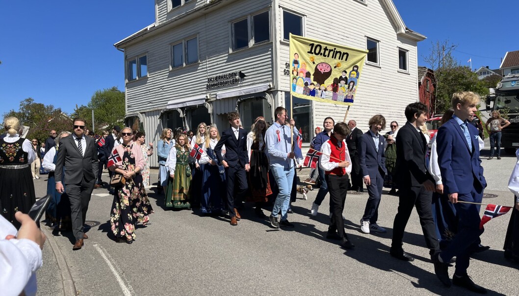 Barnetoget, 10. trinn - eller skal vi si ungdomstrinnet? Barnetoget, 10. trinn - eller skal vi si ungdomstrinnet?