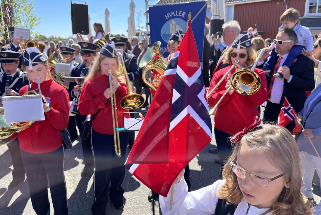 Skolekorpset og Hvaler Musikkforening. Skolekorpset og Hvaler Musikkforening.