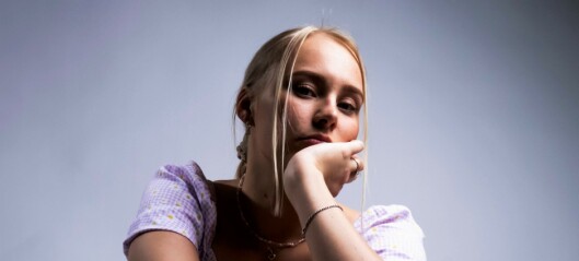 Fredag slipper Thea Marlene (21) fra Hvaler sin første singel i år - produsert av henne selv