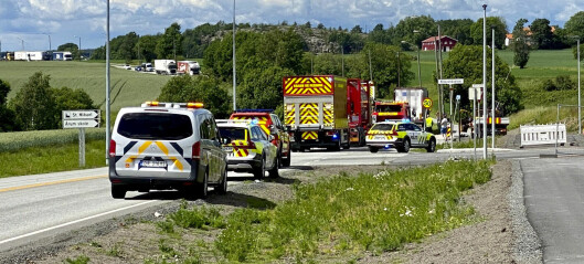 Bilfører omkom i kollisjon med lastebil ved Årum i Fredrikstad