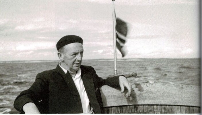 Anker Olsen (AP) stenhoggerformann og kjøpmann som ble ordfører. Anker Olsen (AP) stenhoggerformann og kjøpmann som ble ordfører.