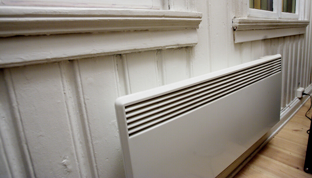 Det kan bli billigere å varme opp huset med gassovn enn panelovn i vinter.