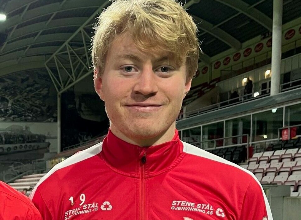 Hvaler-gutten Tagen Johansen scoret FFKs tredje mål i bortekampen mot Åsane. FFK tapte likevel sin fjerde kamp på rad.