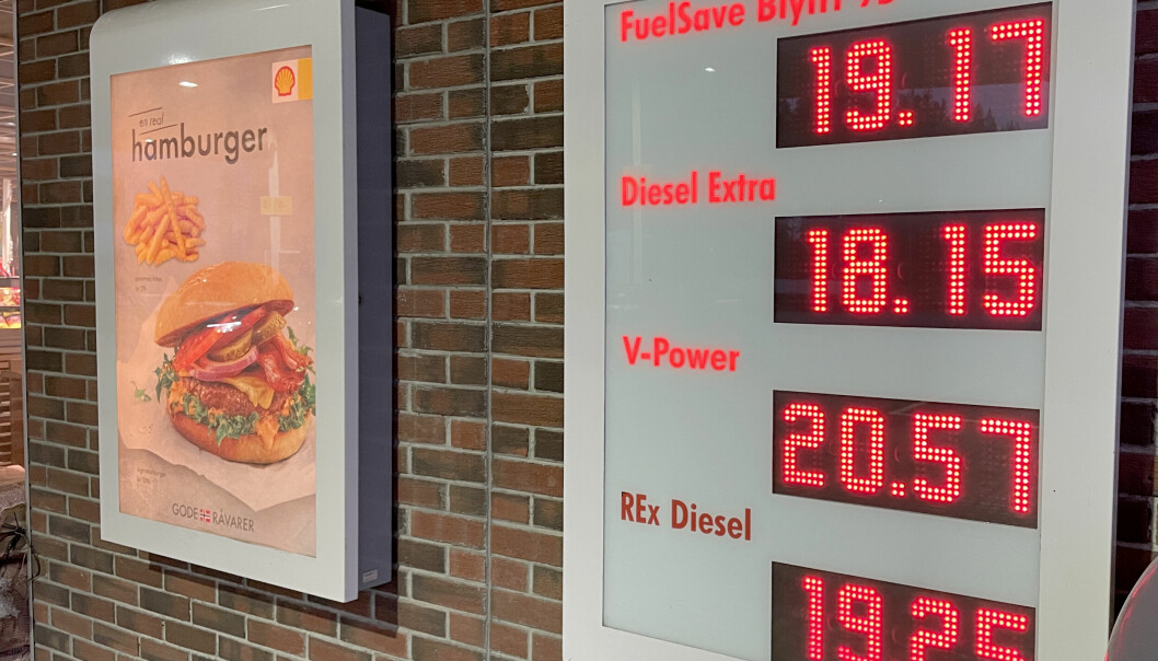 Prisen for en liter drivstoff er flere steder i landet under 20 kroner.