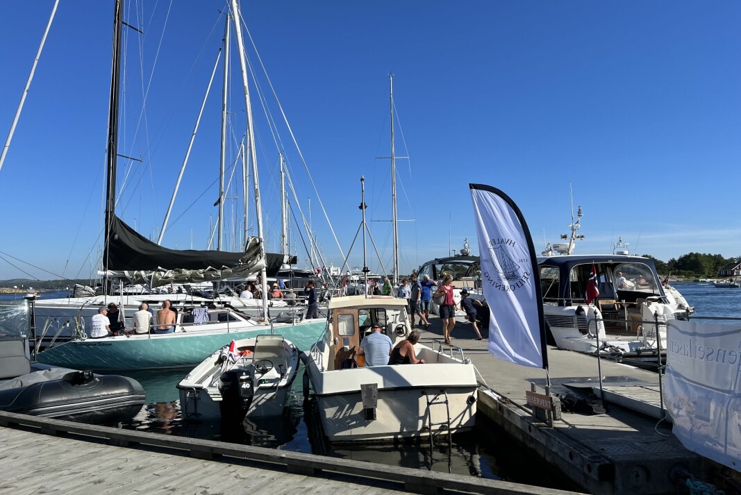 Inviterer båtfolket til kronespris for overnatting i gjestehavna