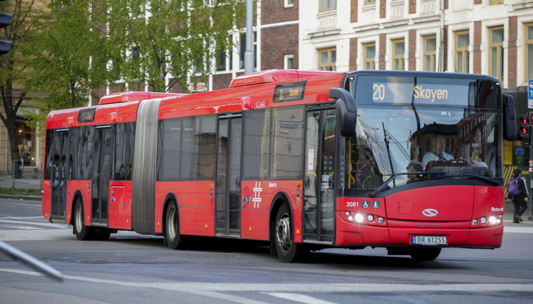 Byrådet vil gjøre det billigere å reise kollektivt i Oslo. Viken fylke, som eier Ruter sammen med Oslo, har ikke penger til å gjøre det samme. Byrådet vil gjøre det billigere å reise kollektivt i Oslo. Viken fylke, som eier Ruter sammen med Oslo, har ikke penger til å gjøre det samme.