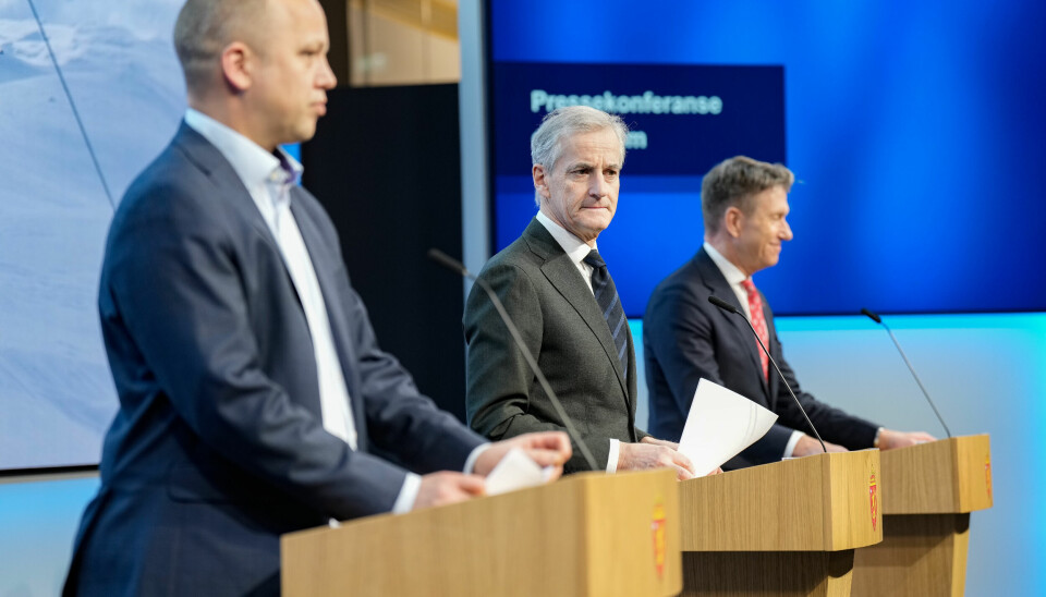 Statsminister Jonas Gahr Støre, finansminister Trygve Slagsvold Vedum og olje- og energiminister Terje Aasland under onsdag kvelds pressekonferanse om strømtiltak.