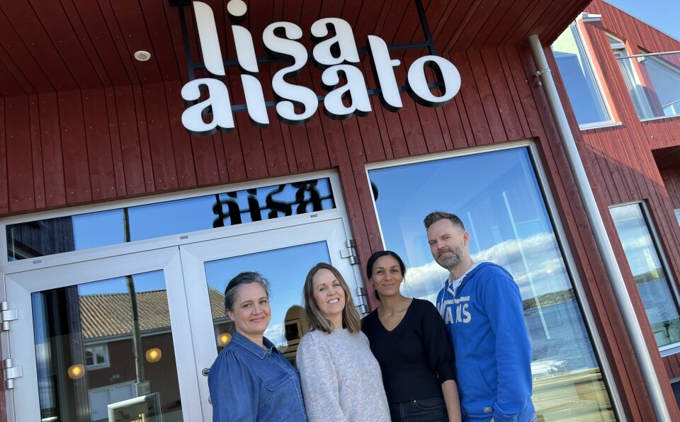Velkommen til nye Galleri Lisa Aisato, sier Deanna Amos, bente Larsen, Lisa Aisato og Einar Børresen. Onsdag åpnet de dørene til sitt splitter nye Galleri.