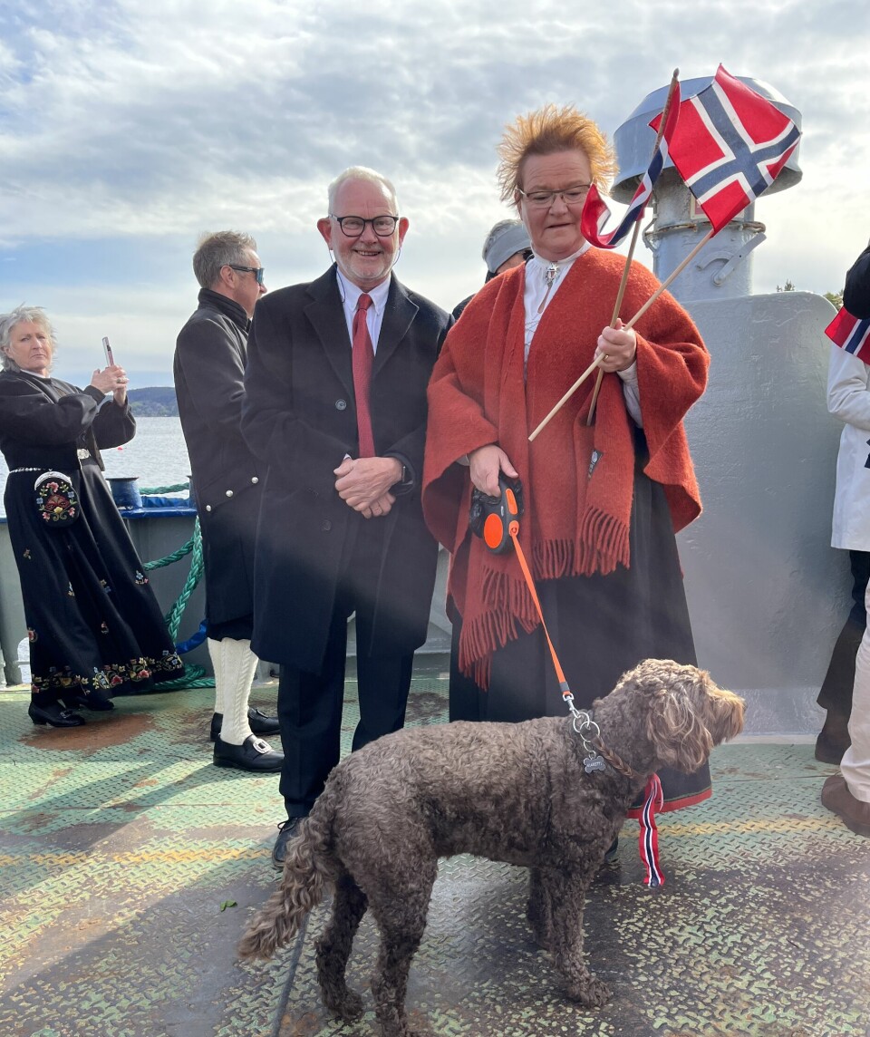 Paul Henriksen og kona Rita Wiborg med hunden Kompis er alltid med på turen.