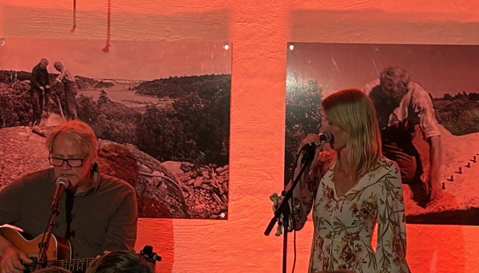 Arnt Martin Brynildsen og Rebecca Magnus serverte en stemningsfull konsert. Arnt Martin Brynildsen og Rebecca Magnus serverte en stemningsfull konsert.