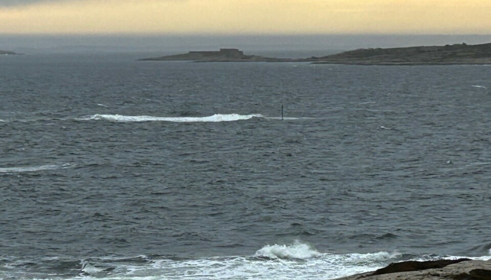 Langt i øst, Akerøy fort sett fra Bastangen på Vesterøy.