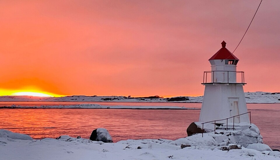 Pikesten fyr på Asmaløy, Hvaler i solnedgangen vinterstid. Finnes det noe vakrere?