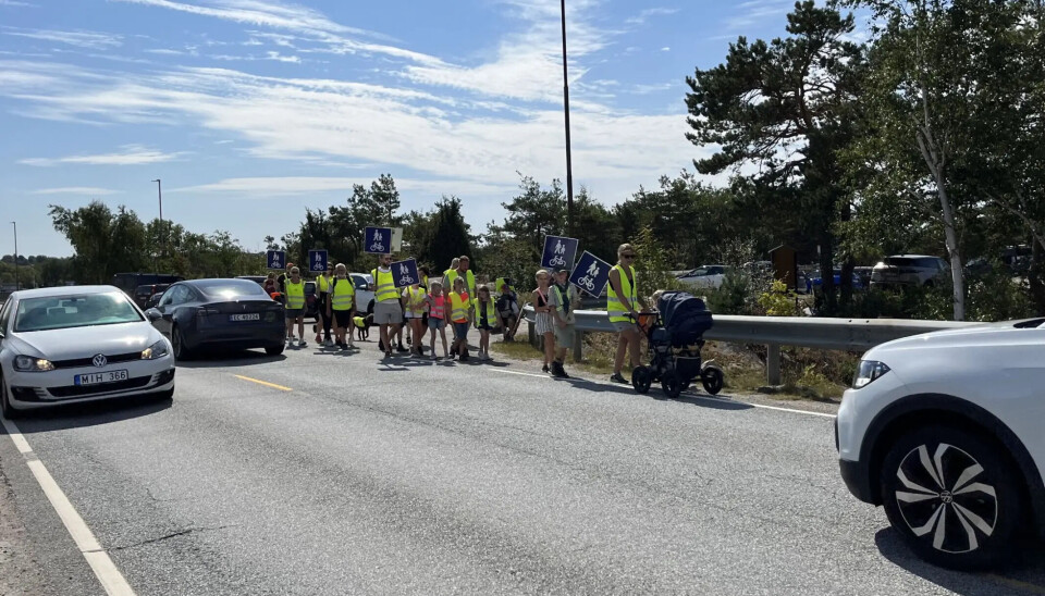 Lørdag arrangeres det gåaksjon langs fylkesvei 108. Bildet er nokså beskrivende hvordan trafikksituasjon er langs fylkesveien, hvor det i sommer også har vært flere alvorlige hendelser.
