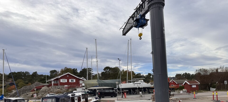 Nå står krana der - snart kan den tas i bruk